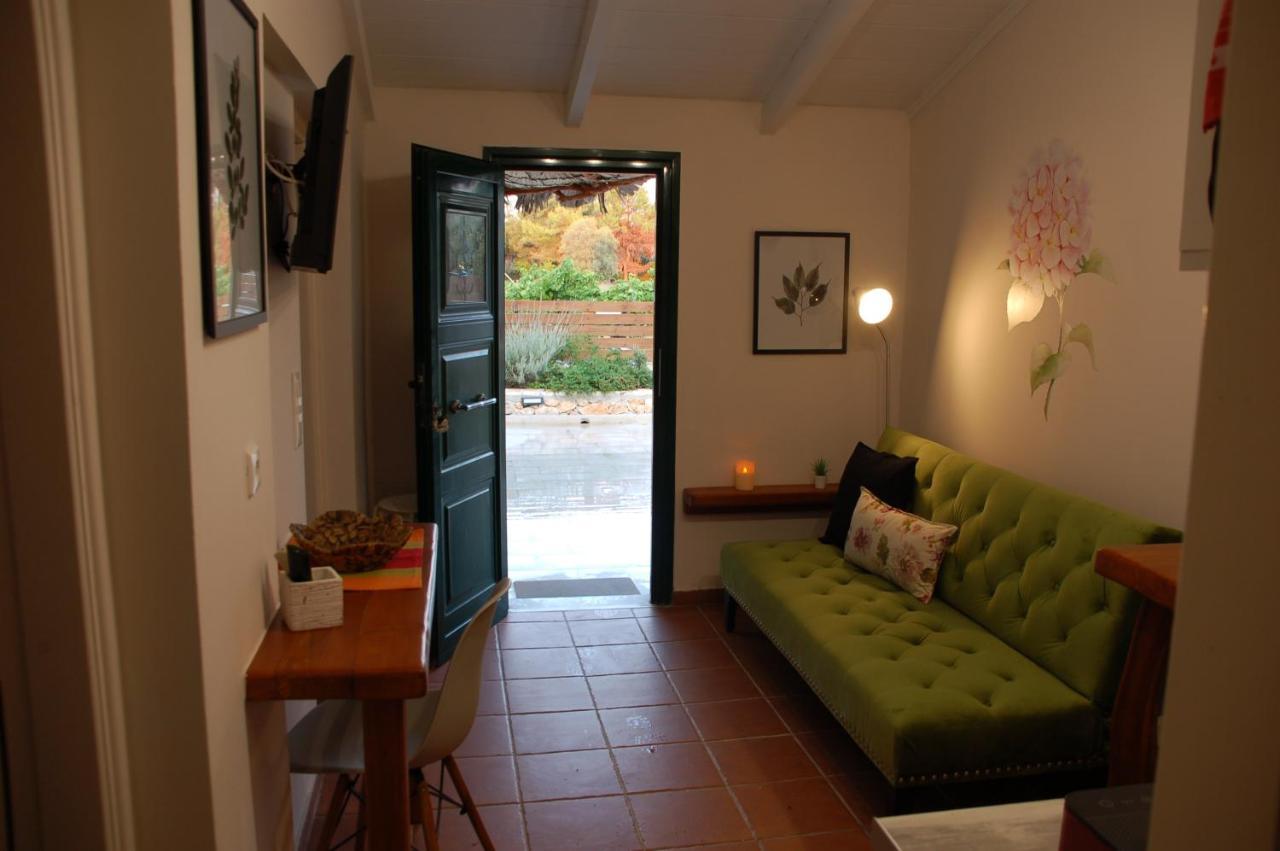 Domenica Apts II ลากานาส ภายนอก รูปภาพ