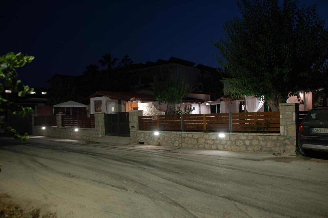 Domenica Apts II ลากานาส ภายนอก รูปภาพ
