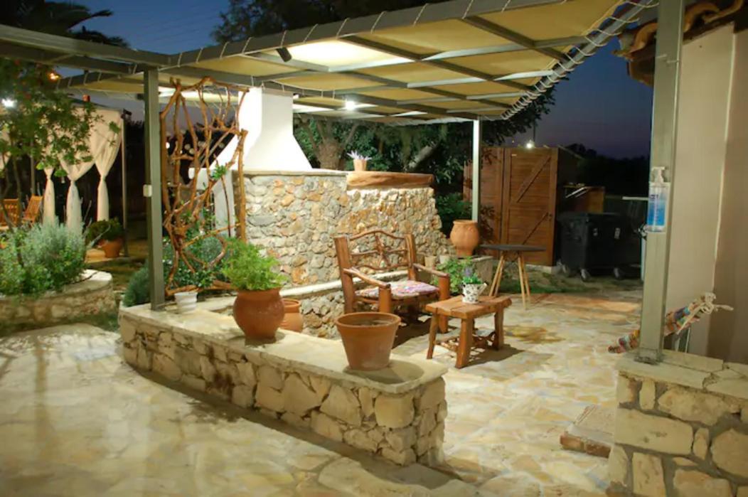 Domenica Apts II ลากานาส ภายนอก รูปภาพ